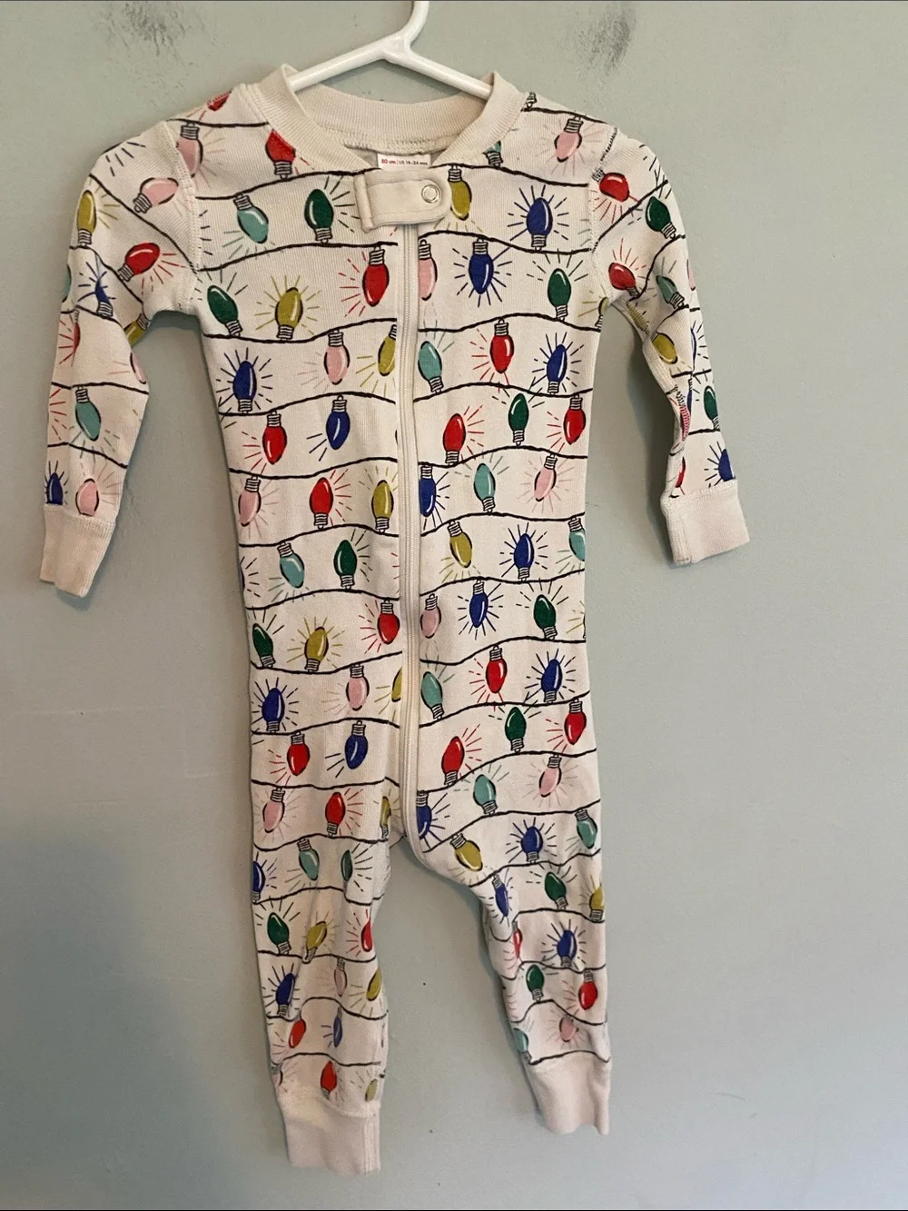 Hanna Andersson White One-Piece Pajamas with Christmas Lights Print Size 18M